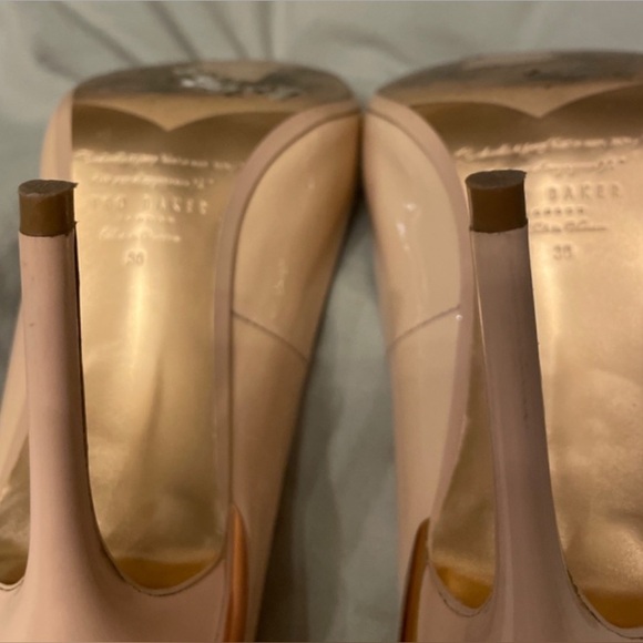 Elegant Nude High Heel Pumps - Picture 7 of 8